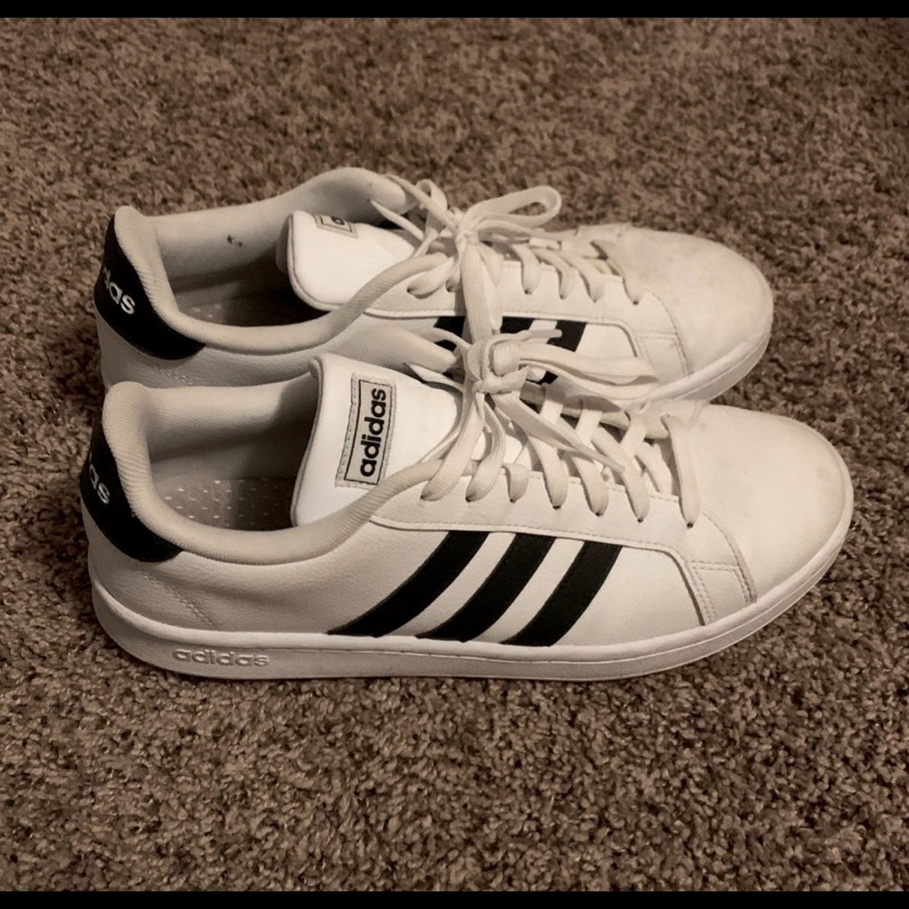 Adidas shoes - Picture 1 of 4